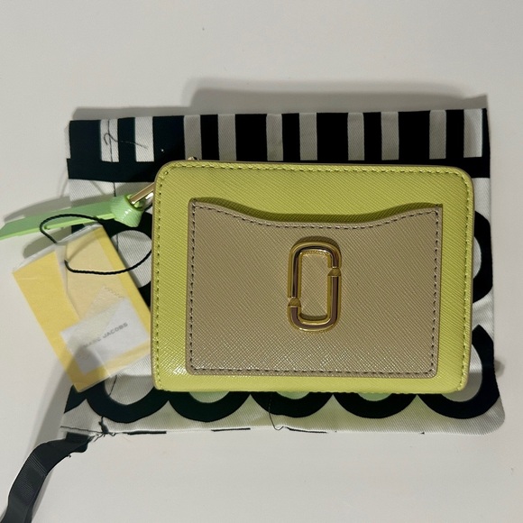 Marc Jacobs THE UTILITY SNAPSHOT MINI COMPACT WALLET / Peppermint Multi ($150) - Picture 5 of 6